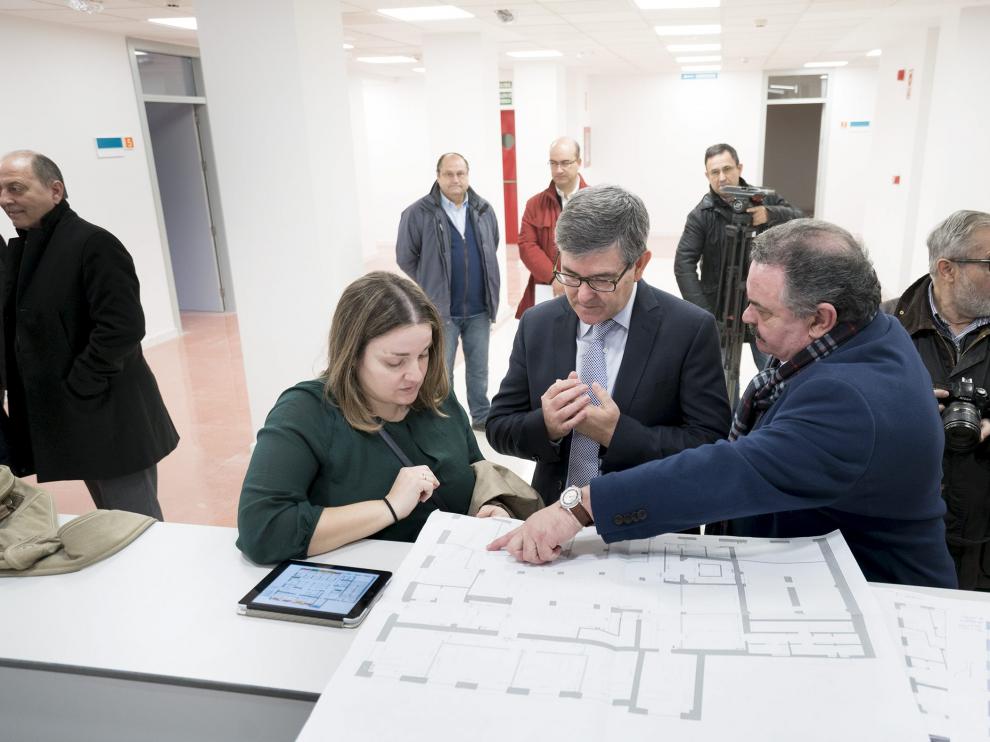 Guillén dice que "en seis meses" el Gobierno atiende la reivindicación ampliar el centro de salud Teruel Centro