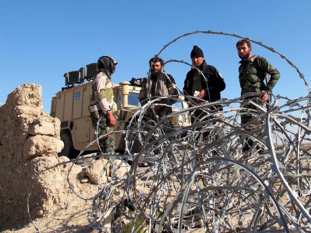 Una patrulla afgana patrulla en la provincia de Helmand