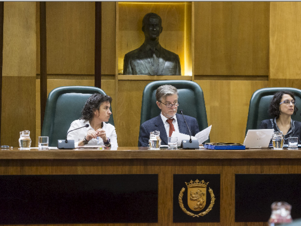 Imagen del pleno de este miércoles en el Ayuntamiento de Zaragoza.