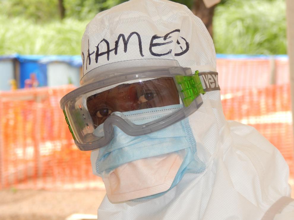 Una imagen de la operación humanitaria en Sierra Leona del médico español César Velasco.