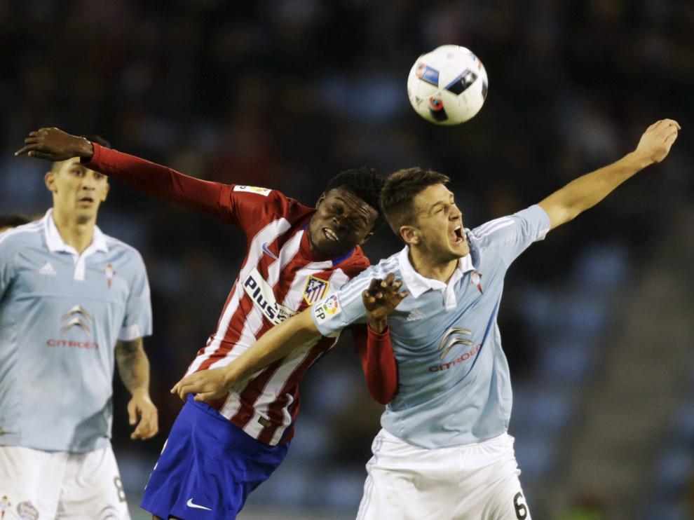 Una de las jugadas del partido.
