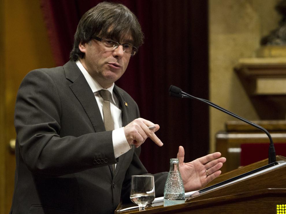 Puigdemont en el pleno del Parlament este miércoles.