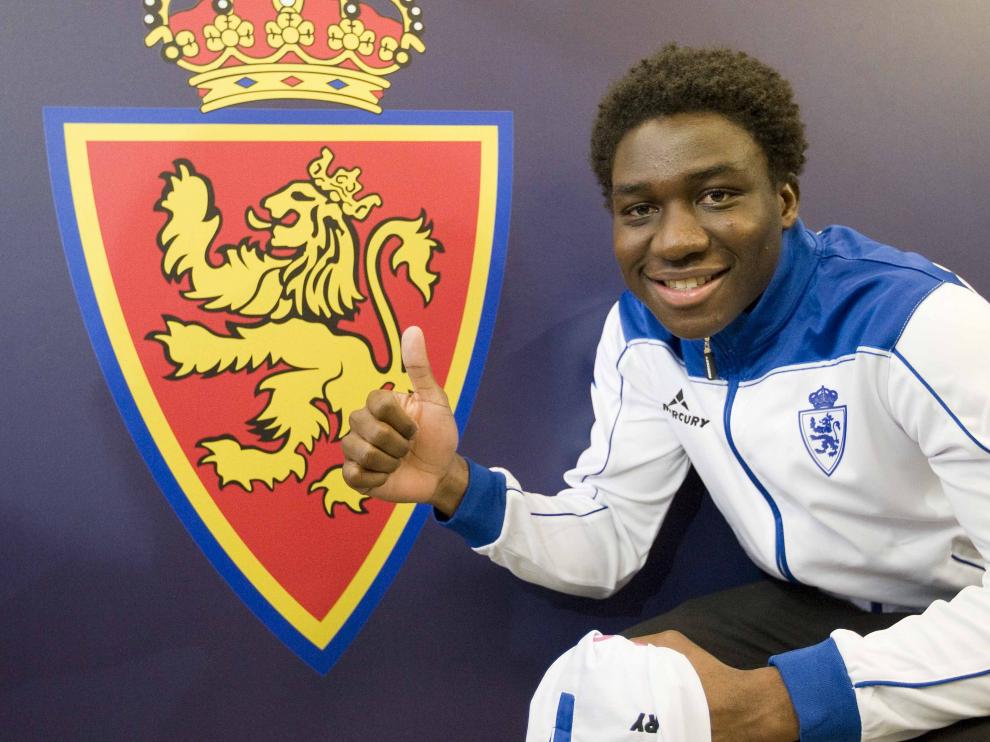 Presentación de Dongou como jugador del Real Zaragoza