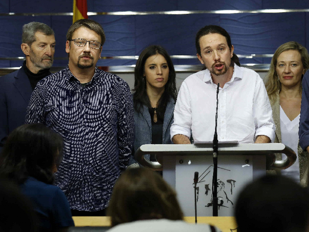 Esta decisión de entrar a formar parte de un gobierno que no lidere Podemos contrasta con la postura seguida hasta ahora por el partido morado.