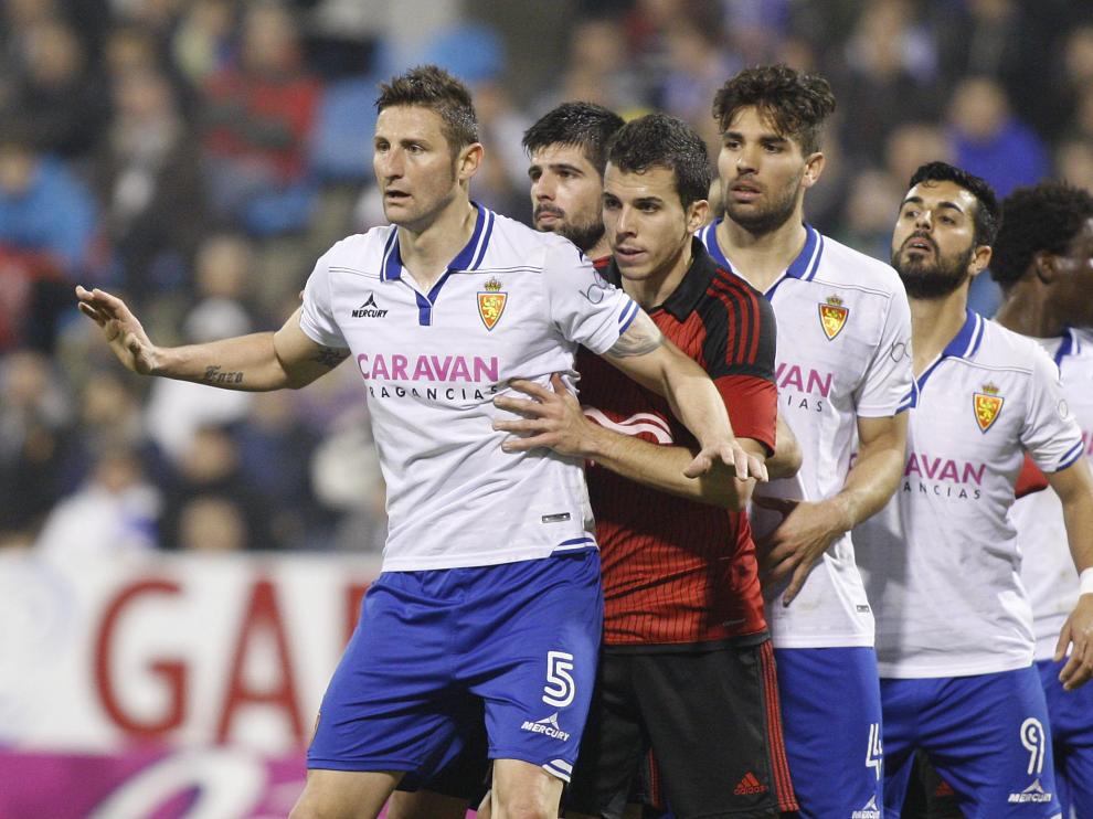 Rubén, durante el partido entre el Real Zaragoza y el Mirandés