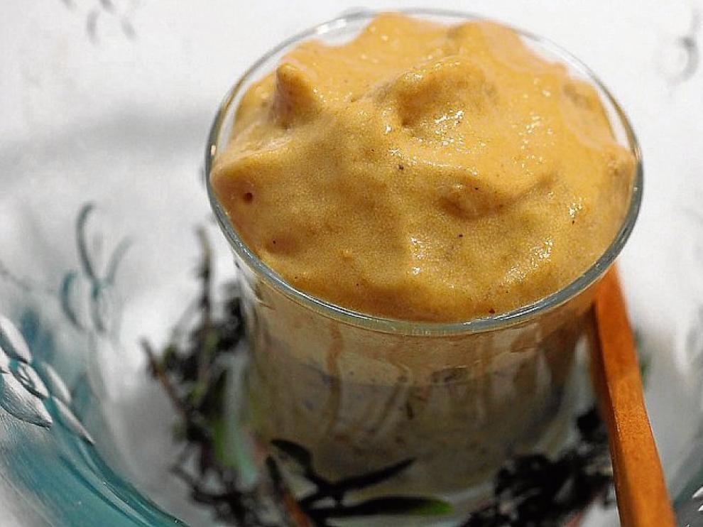 Crema de yuca trufada y espuma de setas.