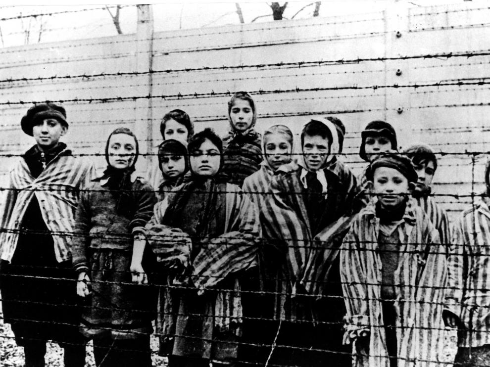 Una imagen tomada por el ejército soviético antes de liberar Auschwitz