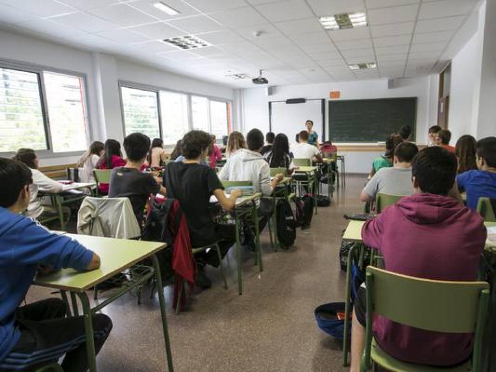 La DGA actualiza las titulaciones necesarias para presentarse a las oposiciones de Educación