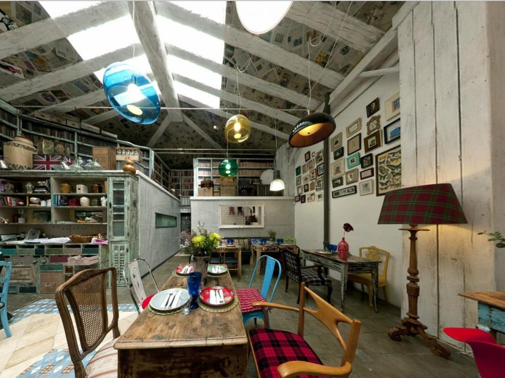 Este restaurante propone una cocina mediterránea y fresca donde la tradición se mezcla con la vanguardia gastronómica.