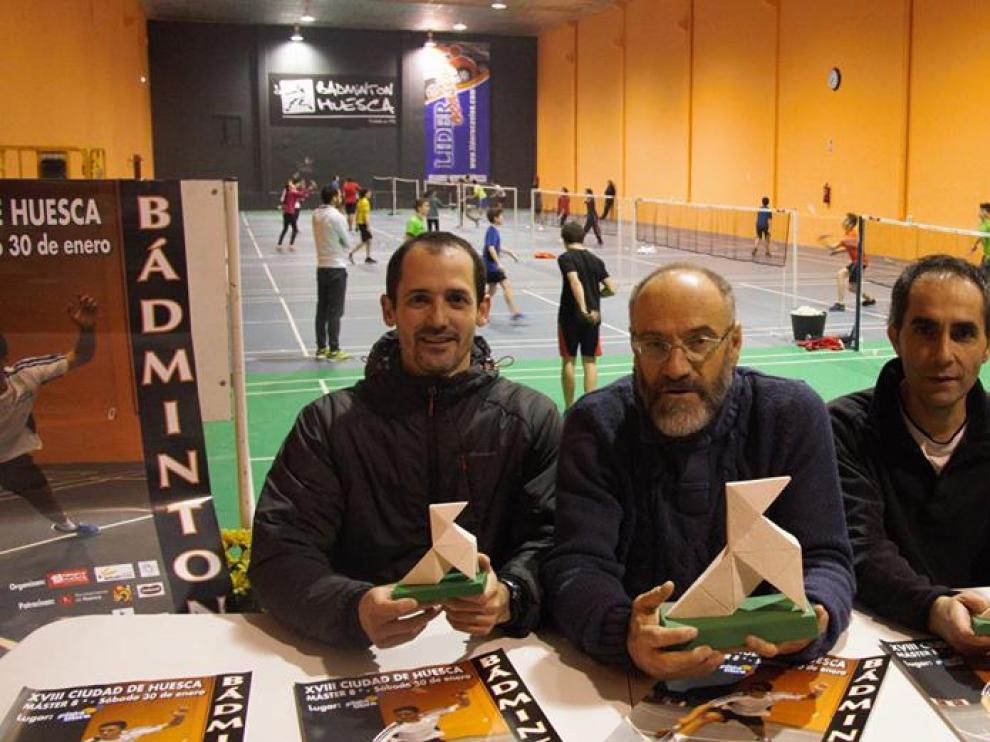 Nicolás Escartín, Ricardo Constante, Quique Gállego y Juanjo Fondevila, del Club Badminton Huesca