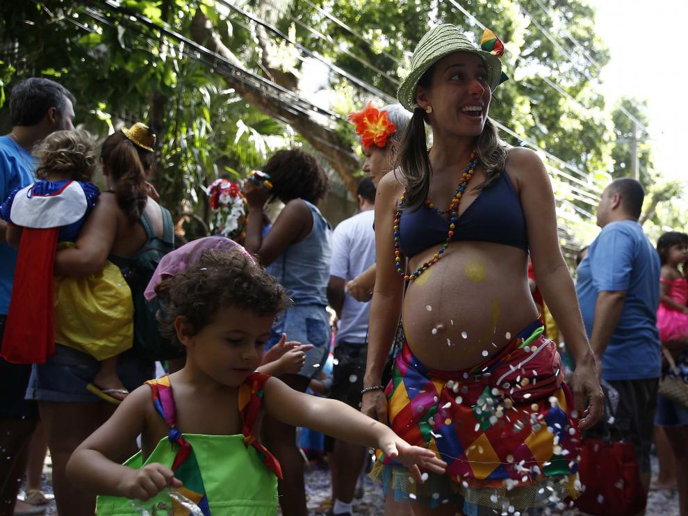 En el Carnaval de Río de Janeiro hasta los niños salen de parranda