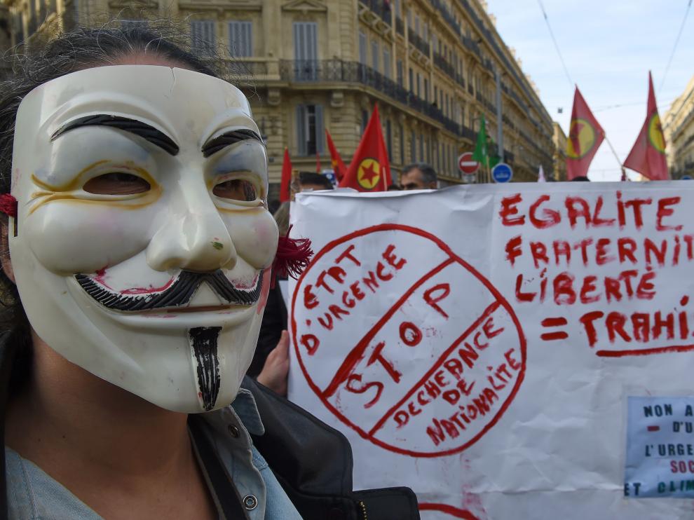 Manifestaciones en Francia para pedir el fin del estado de emergencia