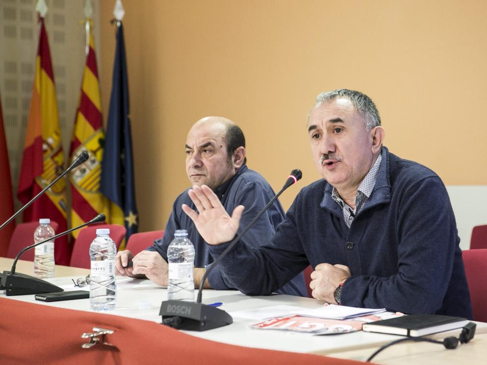 Josep María Álvarez (UG), aspirante a sustituir a Cándido Méndez, en su visita a Zaragoza.