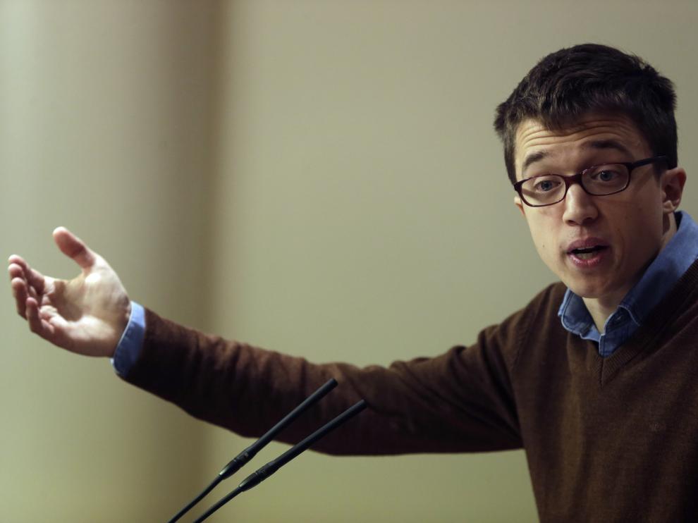 Errejón comparece ante los medios.