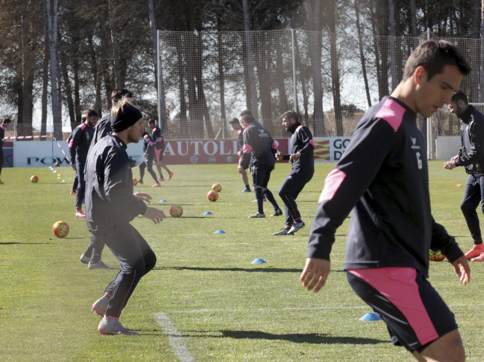 Entrenamiento de la SD Huesca.