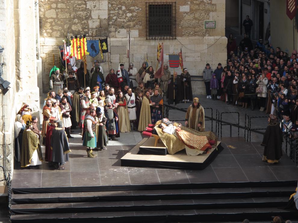 Lleno en la plaza de la Catedral para presenciar el desenlace de las Bodas de Isabel