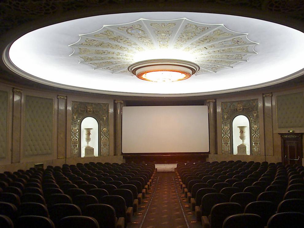 Interior del cine Elíseos.
