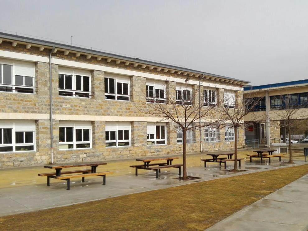 IES Sobrarbe de Aínsa, uno de los últimos institutos de Aragón con jornada partida.