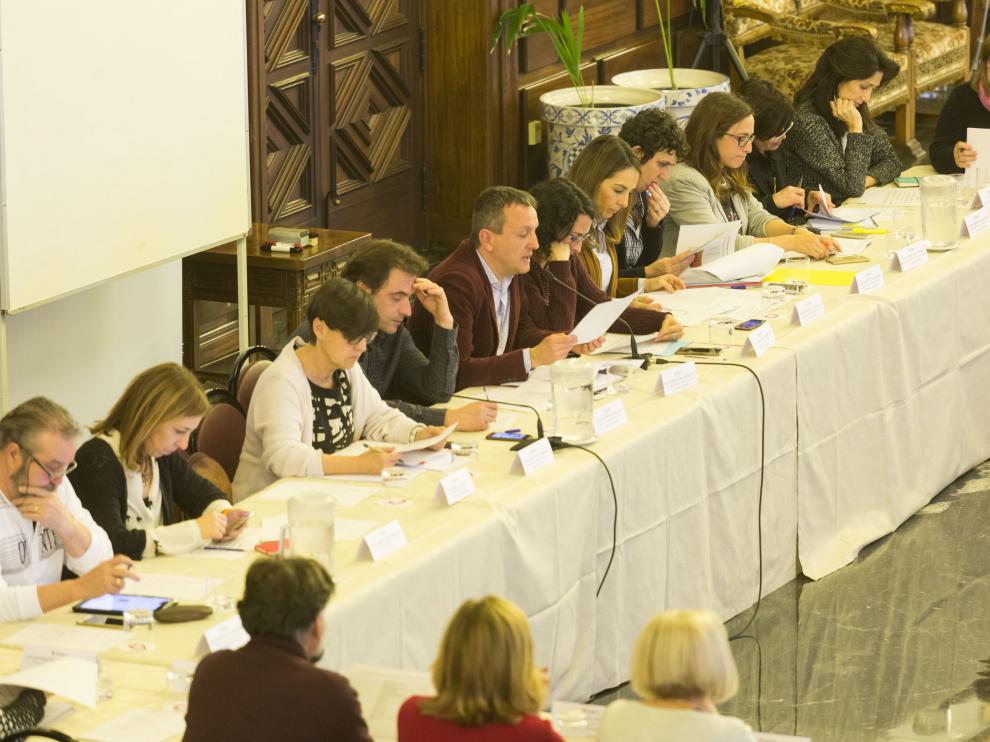 Reunión sobre las Fiestas del Pilar