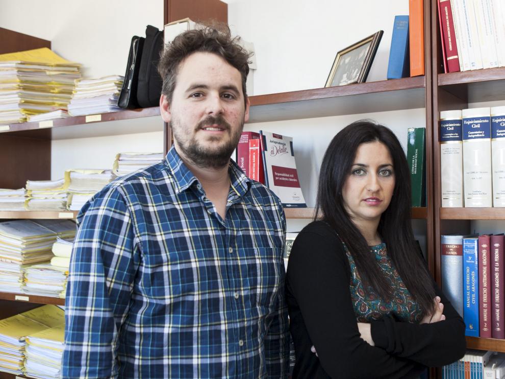 Los padres del bebé aragonés que quedó tetrapléjico tras una negligencia médica en el parto.