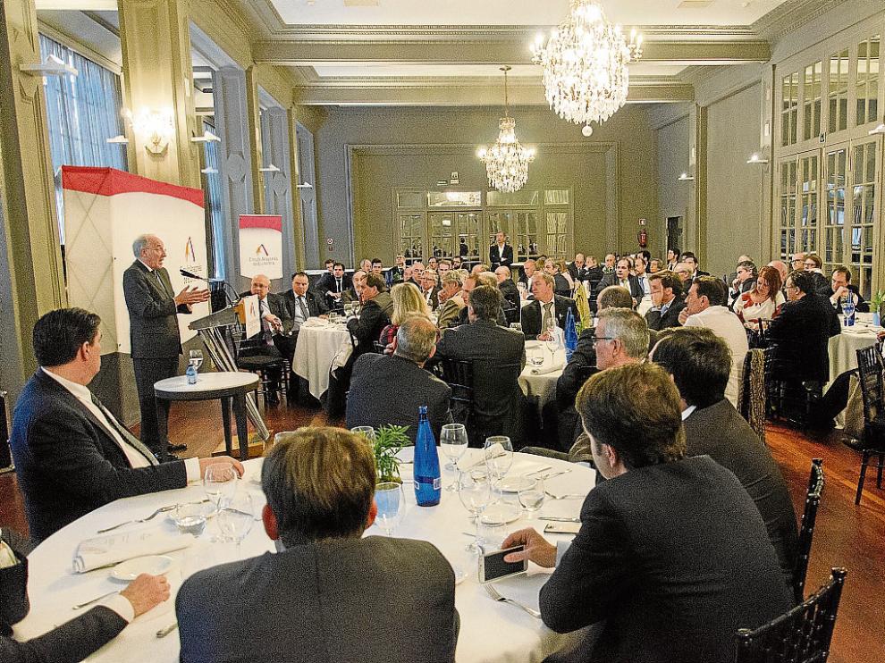 Manuel Pizarro pronunció ayer una conferencia ante el Círculo Aragonés de Economía en el Gran Hotel.