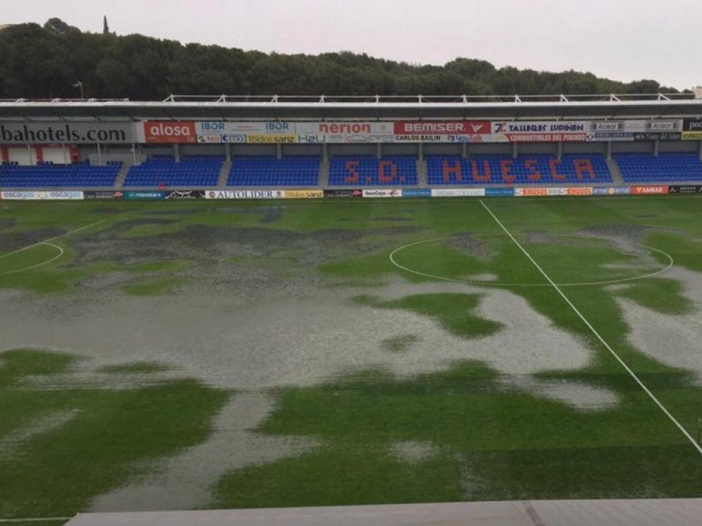 El Huesca-Mallorca, suspendido