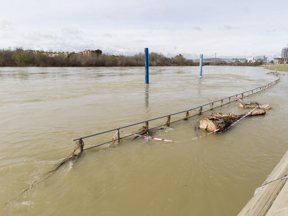 El Ebro, a su paso por Zaragoza