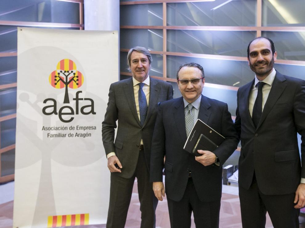 Fernando Lacasa, Javier Moll y Daniel Rey, ayer en Zaragoza.