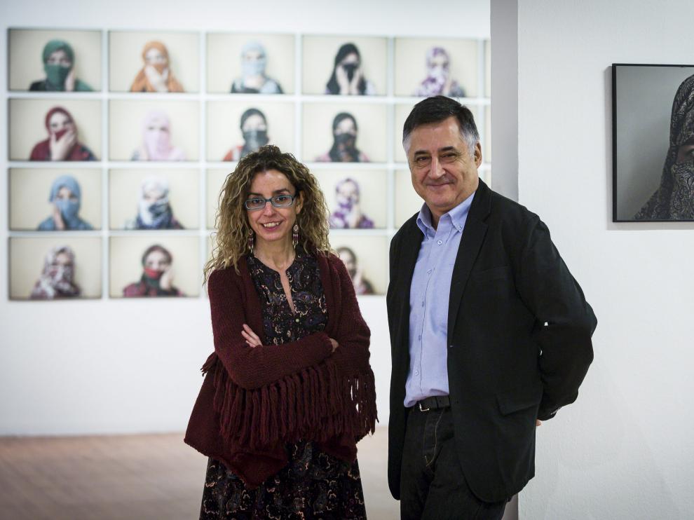 Gervasio Sánchez y Mónica Bernabé, en el Centro de Historias, donde se expone "Mujeres. Afganistán".