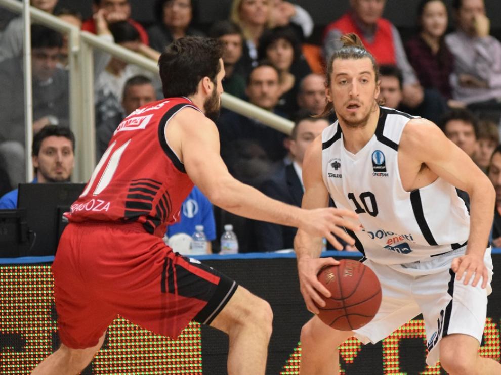 Una imagen del partido del CAI Zaragoza en Trento