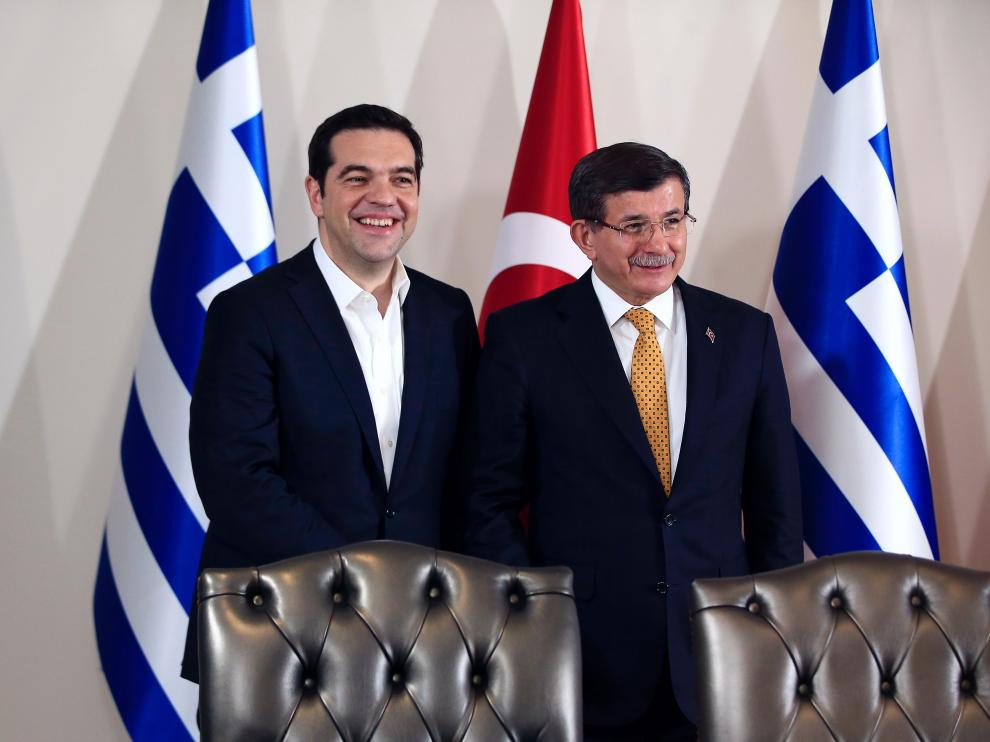 Tsipras y Davutoglu, este martes.