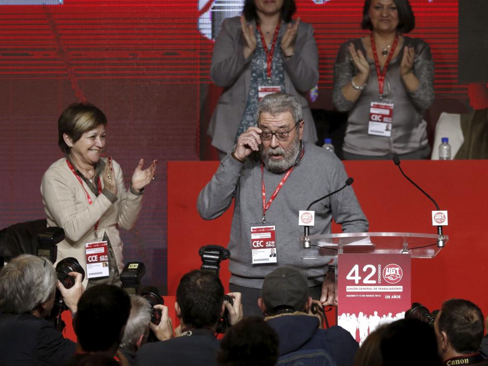 Emocionada despedida de Méndez de UGT tras 22 años