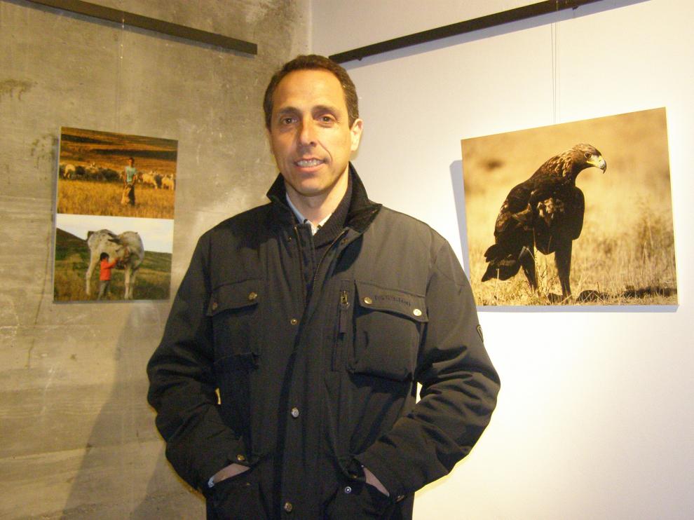El autor de la exposición, Ismael González, es agente forestal de Tarazona.