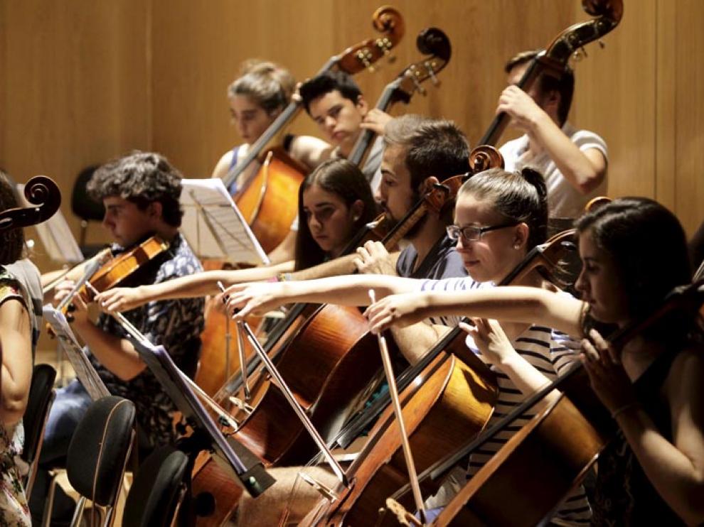 Ensayos de música en el Conservatorio.