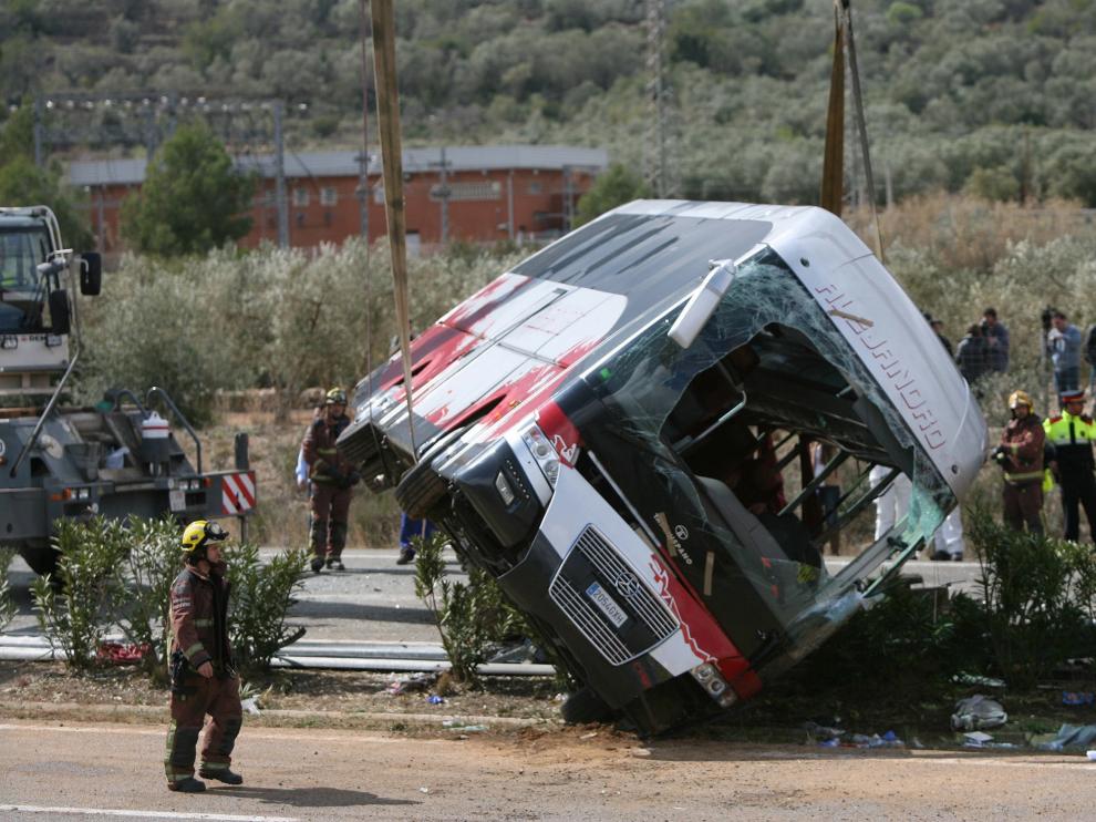 Trece universitarios murieron en el accidente.