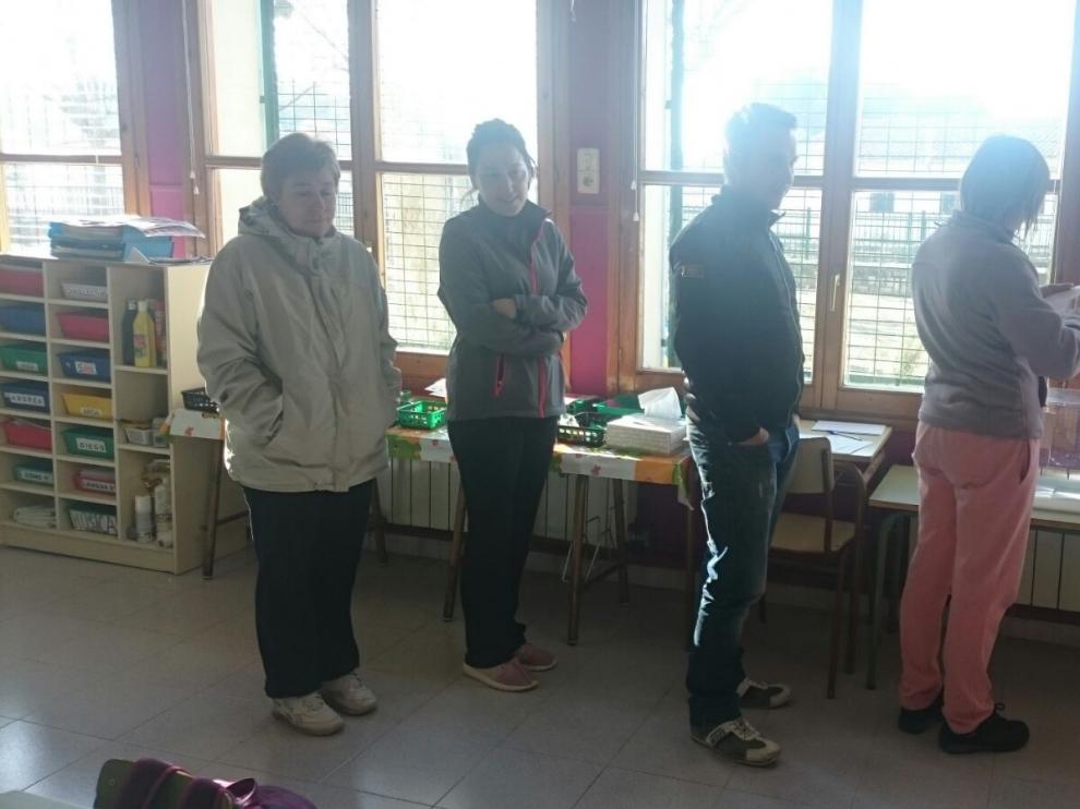Votación este lunes en el colegio de Valareña