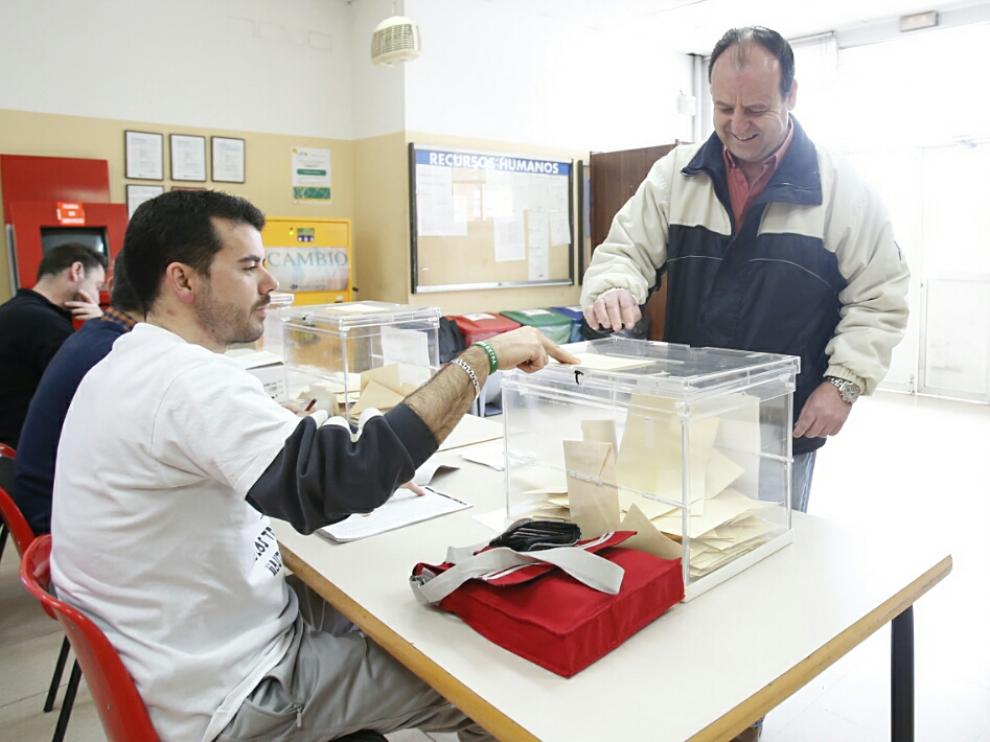 Primer referéndum en Auzsa.