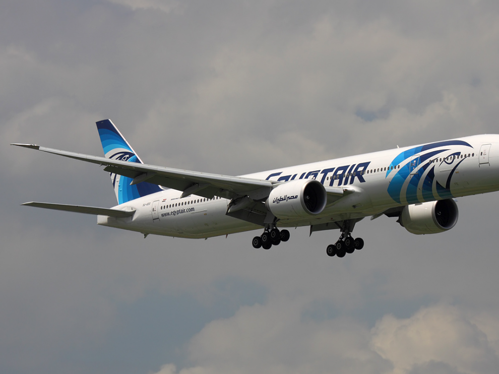 François Hollande: "El avión de Egyptair se ha estrellado y se ha perdido"