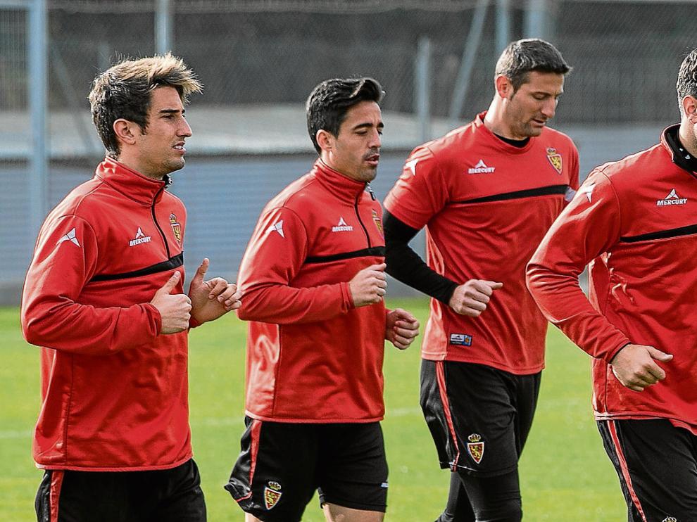 Campins, Pedro, Rubén y Cabrera trotan en una sesión de entrenamiento.