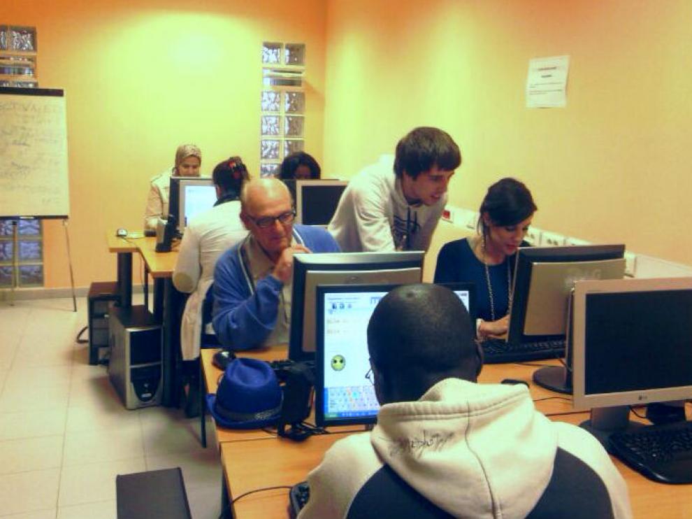 Programa Solidarios y Distrito Erasmus de Zaragoza Vivienda