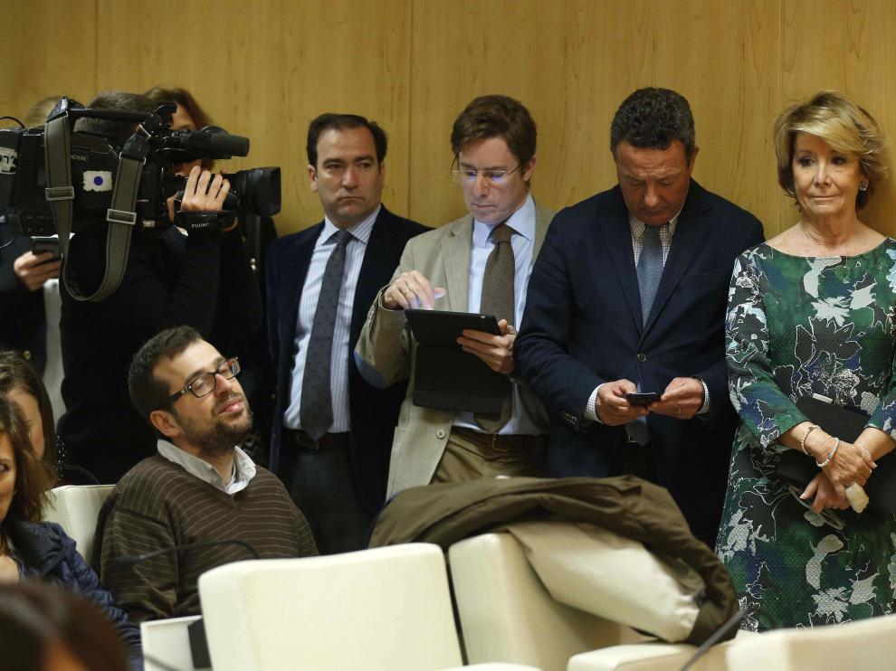 Los concejales del PP en el Ayuntamiento de Madrid durante la rueda de prensa que la alcaldesa.