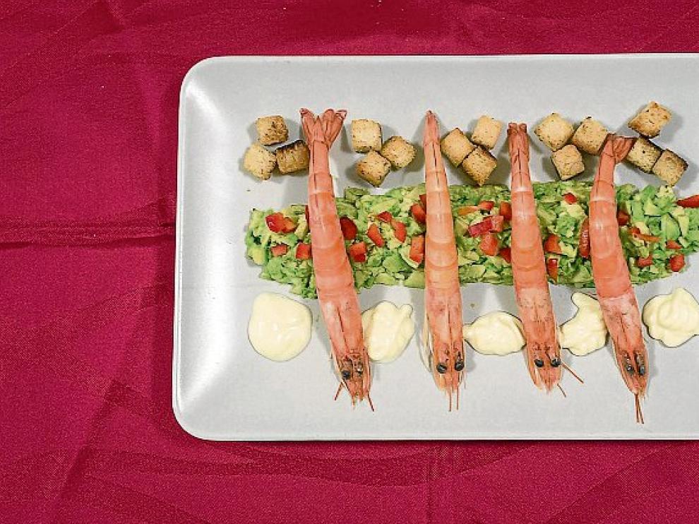 Receta de langostinos con aguacates.