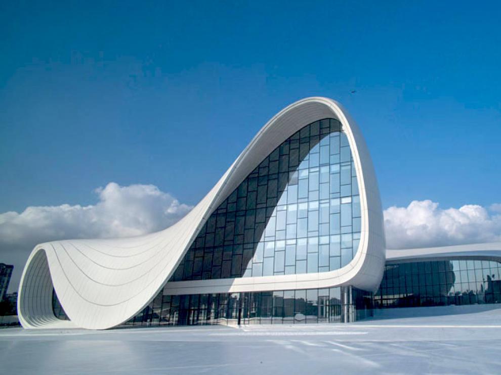 La obra de Zaha Hadid: de una estación de bomberos al Pabellón Puente de Zaragoza