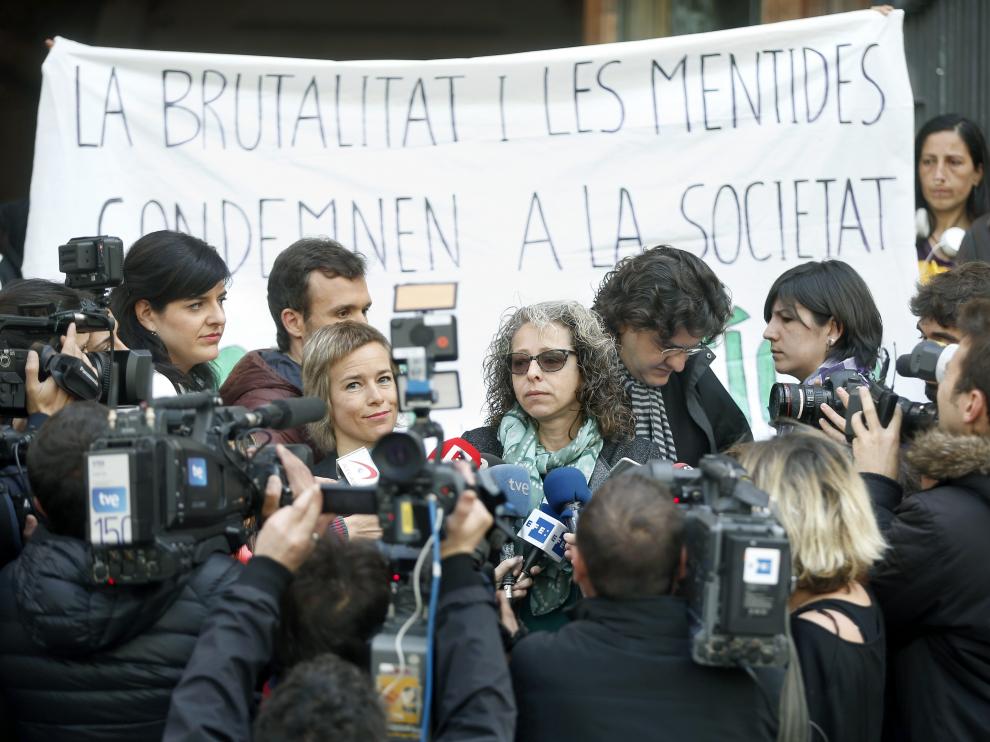Ester Quintana comparece ante los medios
