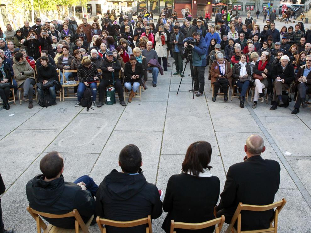 Reunión para informar sobre la consulta a las bases de Podemos