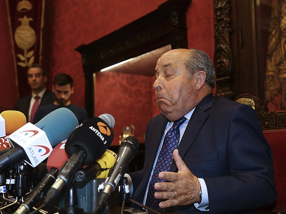 El alcalde de Granada, José Torres Hurtado, investigado junto a otras dieciséis personas por su supuesta implicación en una trama de corrupción