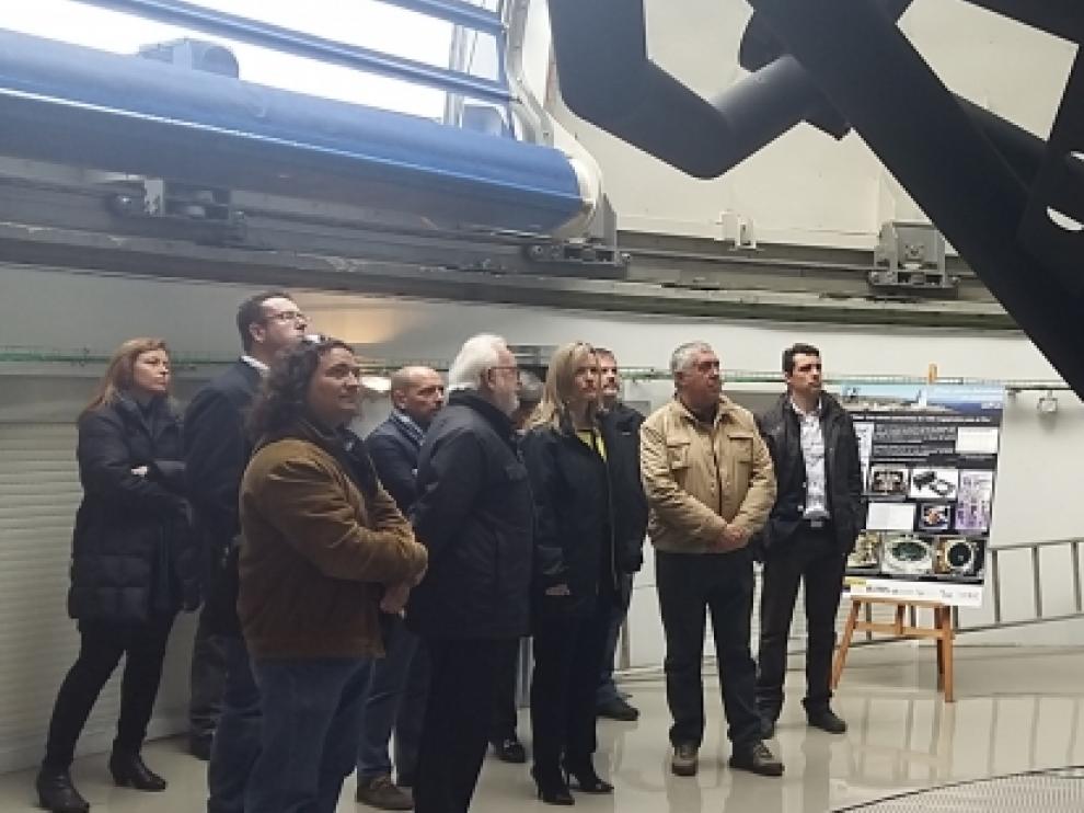 La consejera de Innovación, Investigación y Universidad del Gobierno de Aragón, Pilar Alegría, ha visitado el Observatorio Astrofísico de Javalambre.