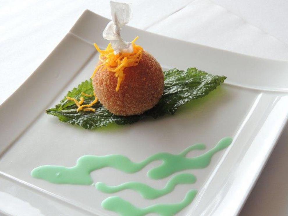 Una de las croquetas de los 32 establecimientos participantes en la primera edición.