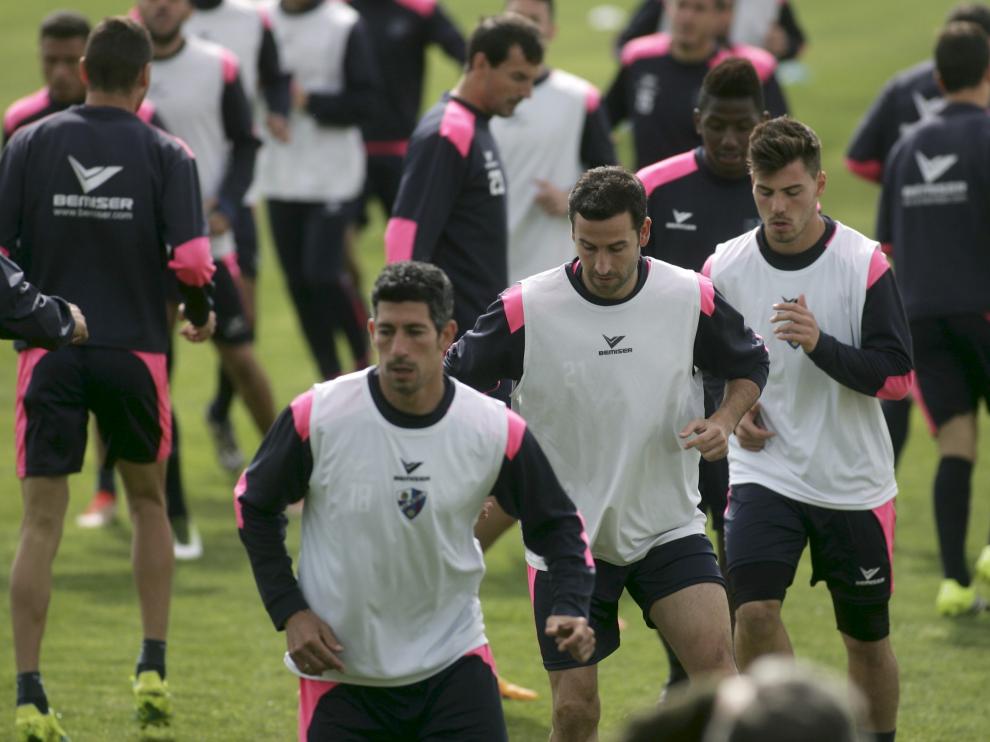 Entrenamiento de la SD Huesca en el ECA.