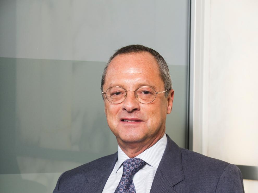 Enrique Asenjo, director Territorial de la Zona Centro de CESCE.